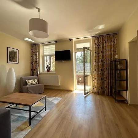 Nad Galeria Blisko Centrum Kudowy Apartmán