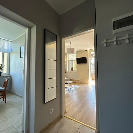 Nad Galeria Blisko Centrum Kudowy Daire *